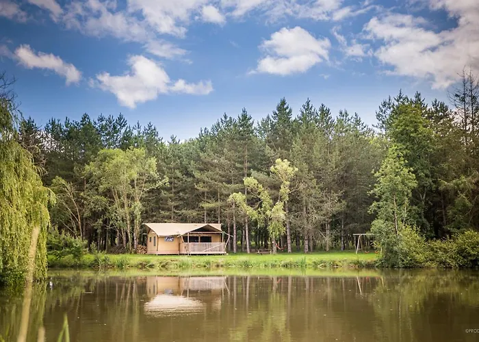 Tente Insolite Jacuzzi Privatif En Pleine Nature Thiel-sur-Acolin