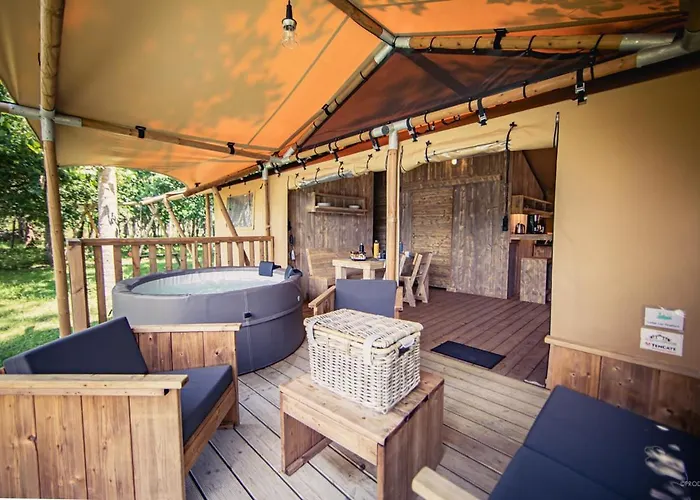 Tente Insolite Jacuzzi Privatif En Pleine Nature * Thiel-sur-Acolin