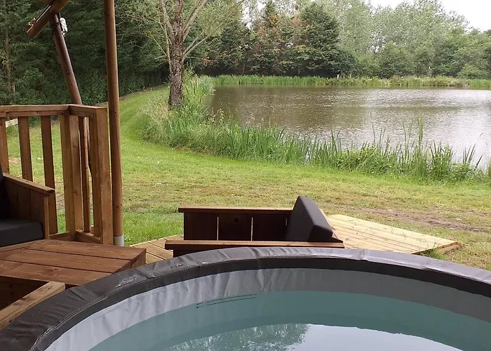 Luxussátor Tente Insolite Jacuzzi Privatif En Pleine Nature